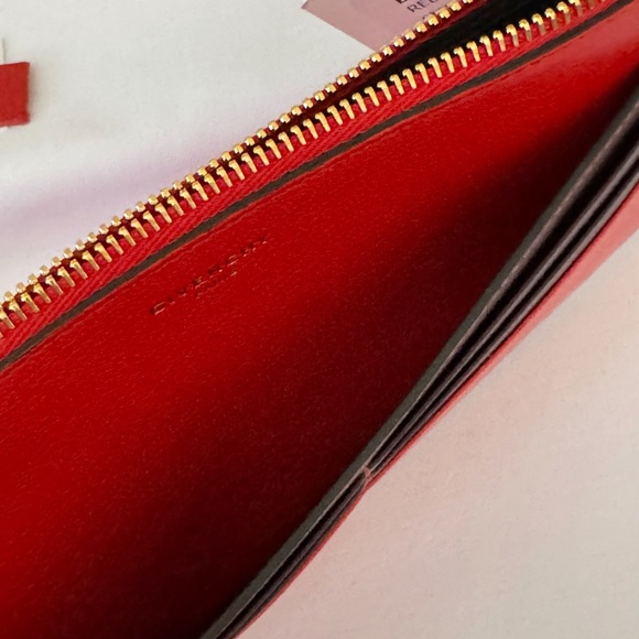 NWT Givenchy GV3 Bicolor Wristlet - Picture 5 of 15